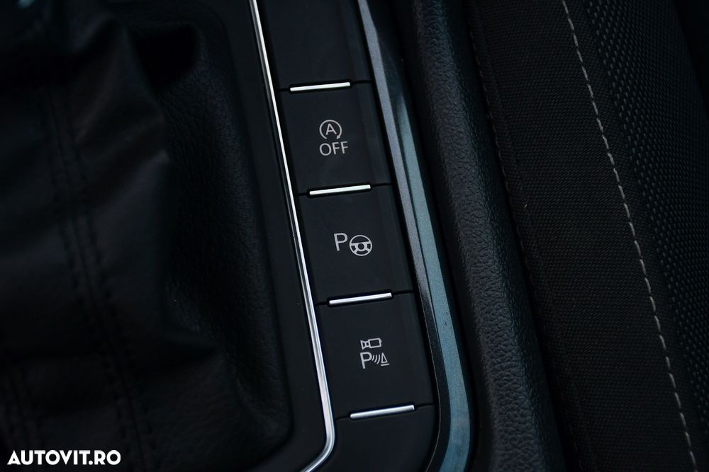 Volkswagen Tiguan - 27