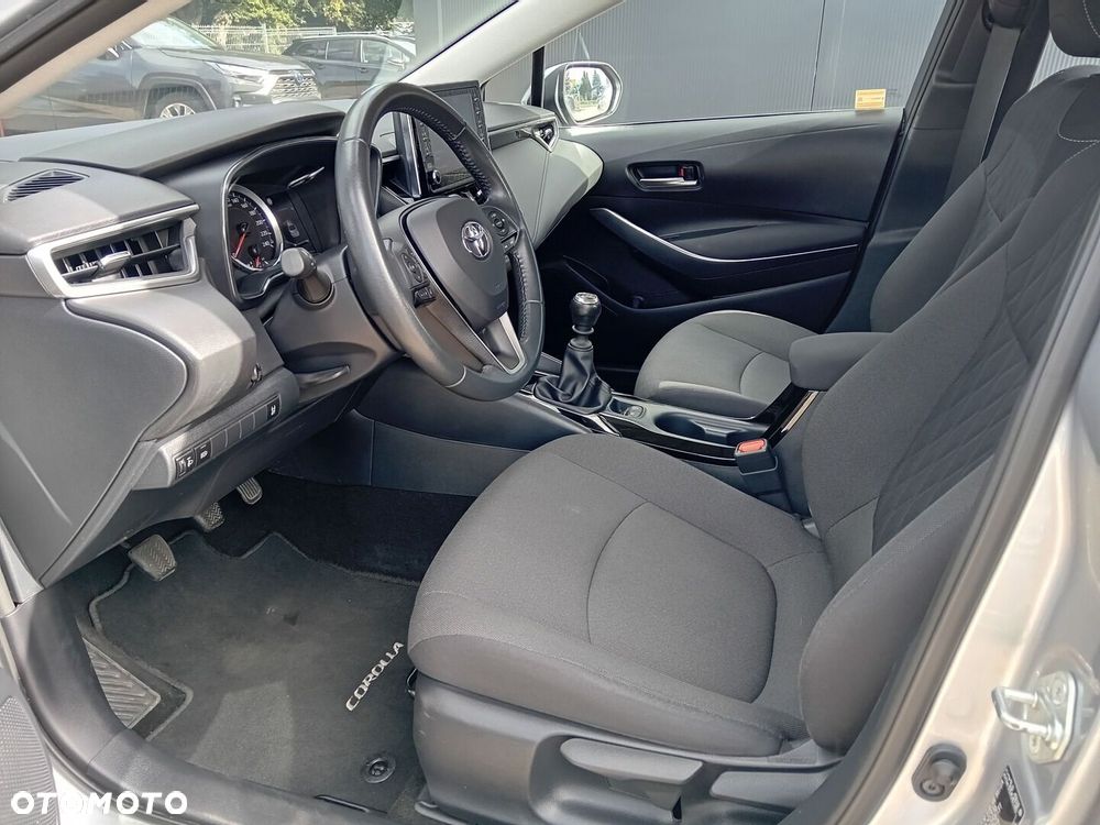 Toyota Corolla - 11