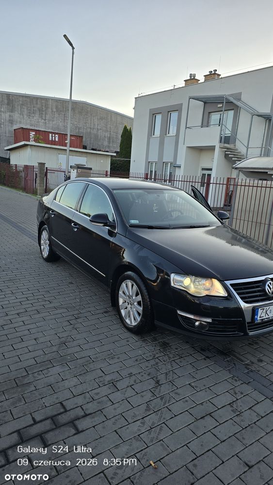 Volkswagen Passat - 4