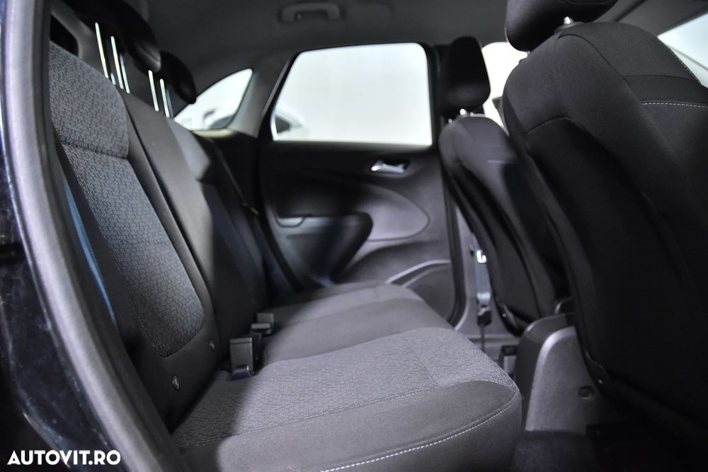 Opel Crossland - 13