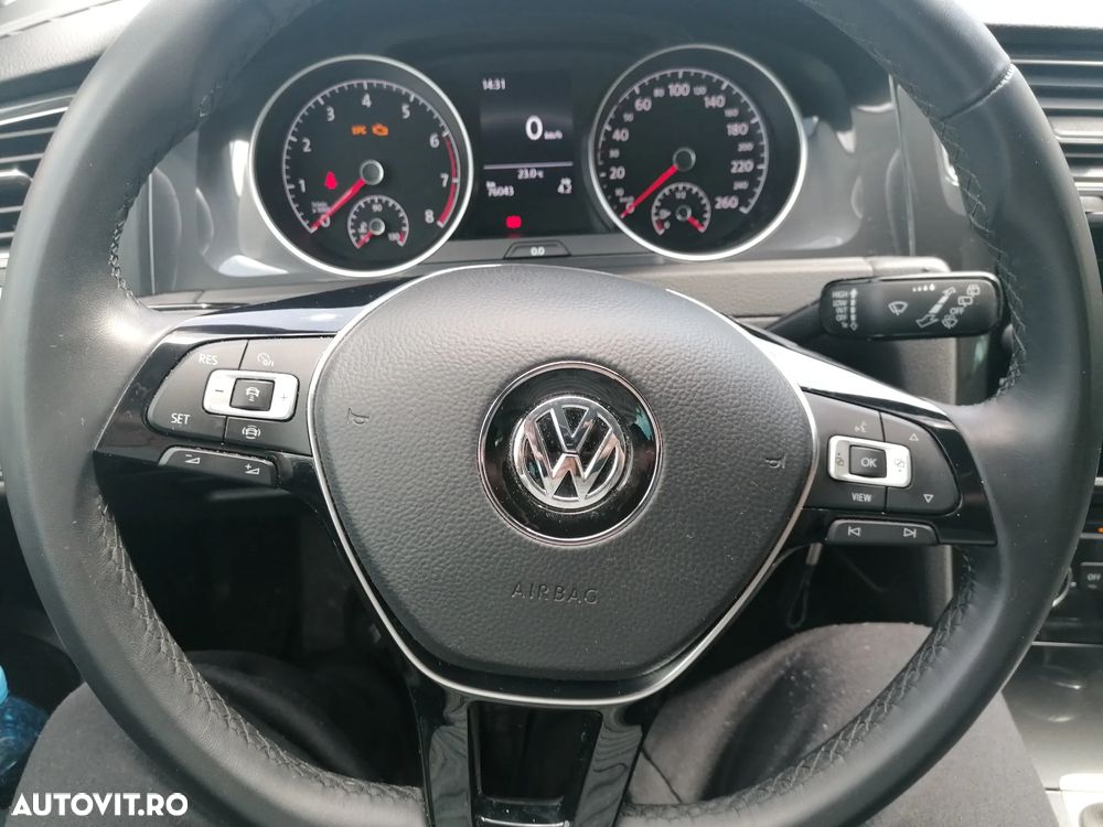 Volkswagen Golf 1.5 TSI Comfortline - 25