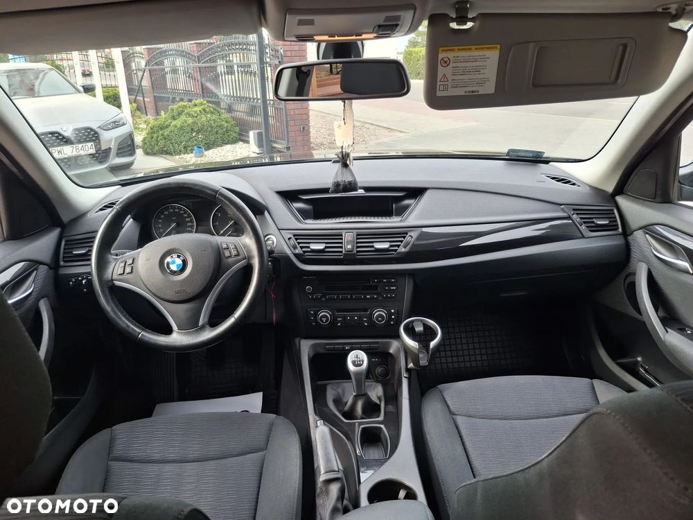 BMW X1 sDrive18i - 19