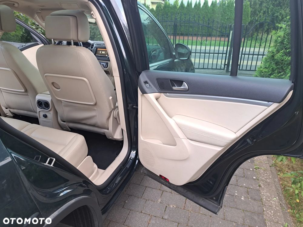 Volkswagen Tiguan - 12