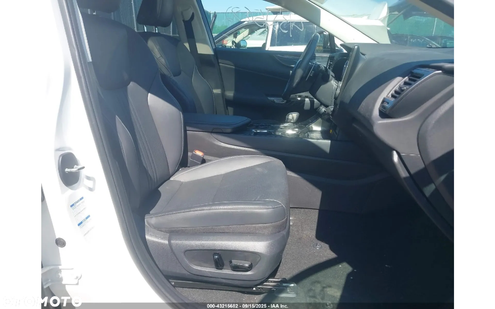 Lexus NX 350h Business AWD - 10