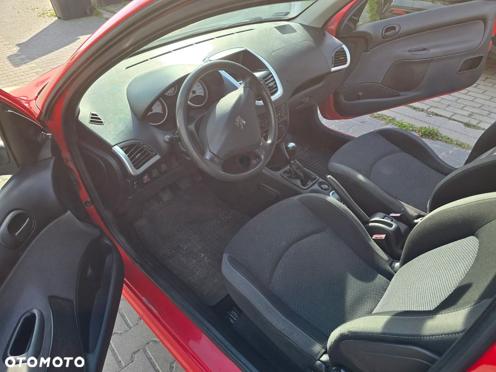 Peugeot 206 plus - 10