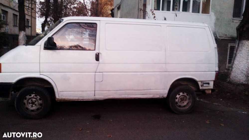 Dezmembram Volkswagen Transporter T4 motor 2.5 TDI ACV 102 CP - 2