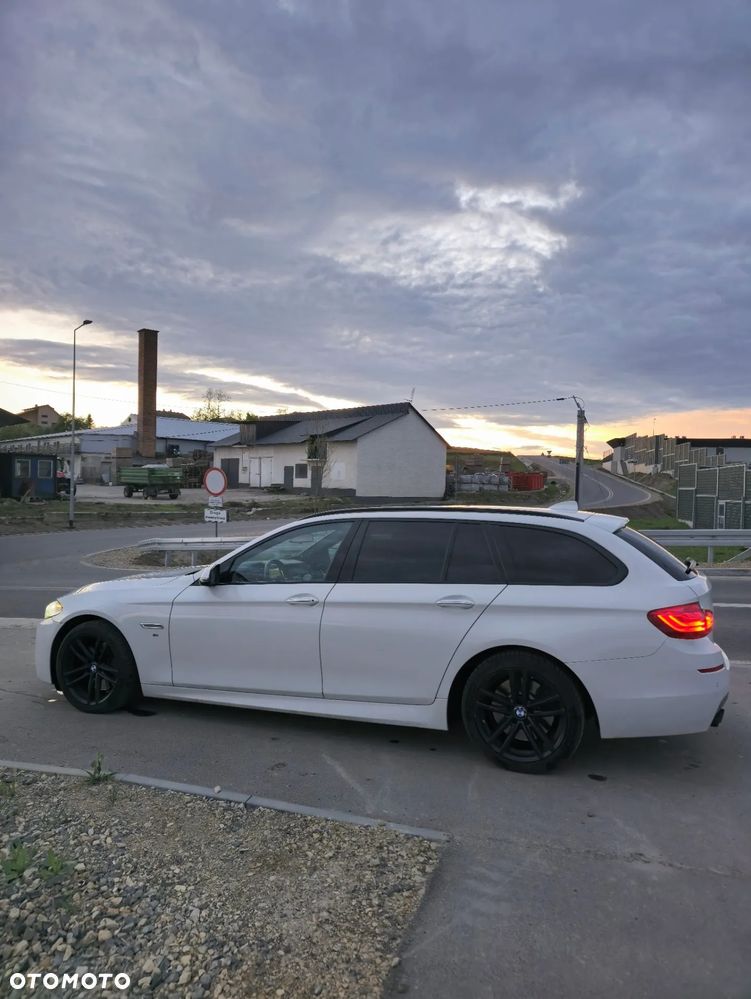 BMW Seria 5 530d xDrive - 4