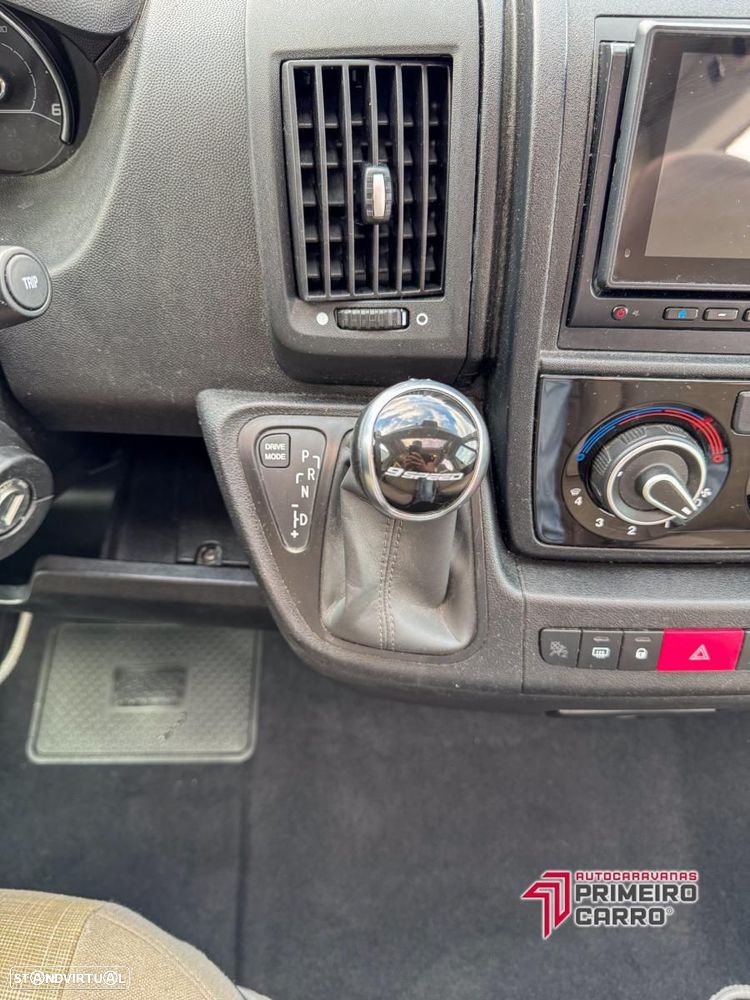 Pössl Summit 640 Prime Automática - 40