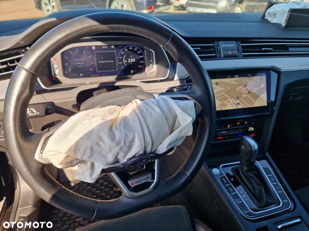 Volkswagen Passat 2.0 TSI 4Mot Elegance DSG - 15