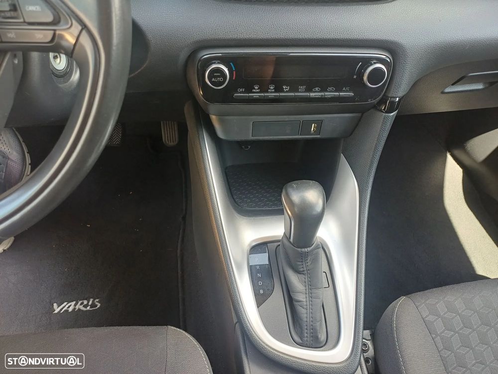 Toyota Yaris 1.5 HDF Comfort - 9