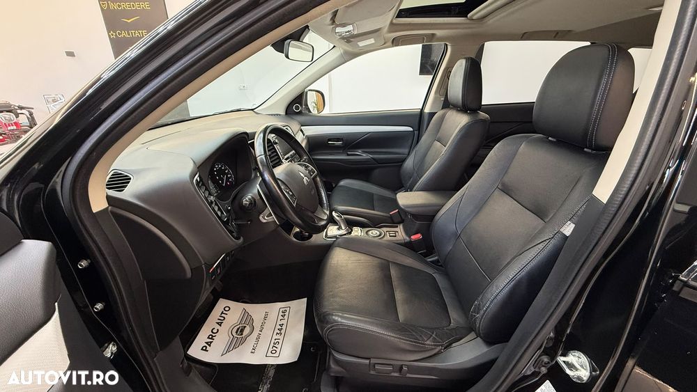 Mitsubishi Outlander - 6