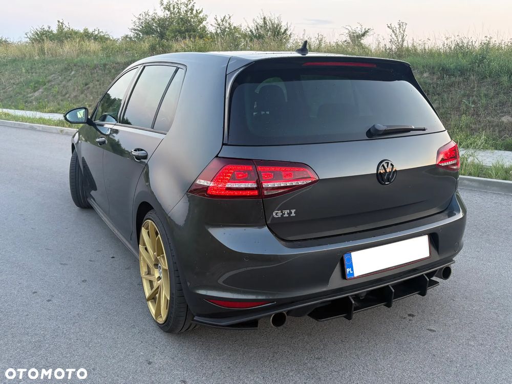 Volkswagen Golf 2.0 TSI BMT GTI - 28