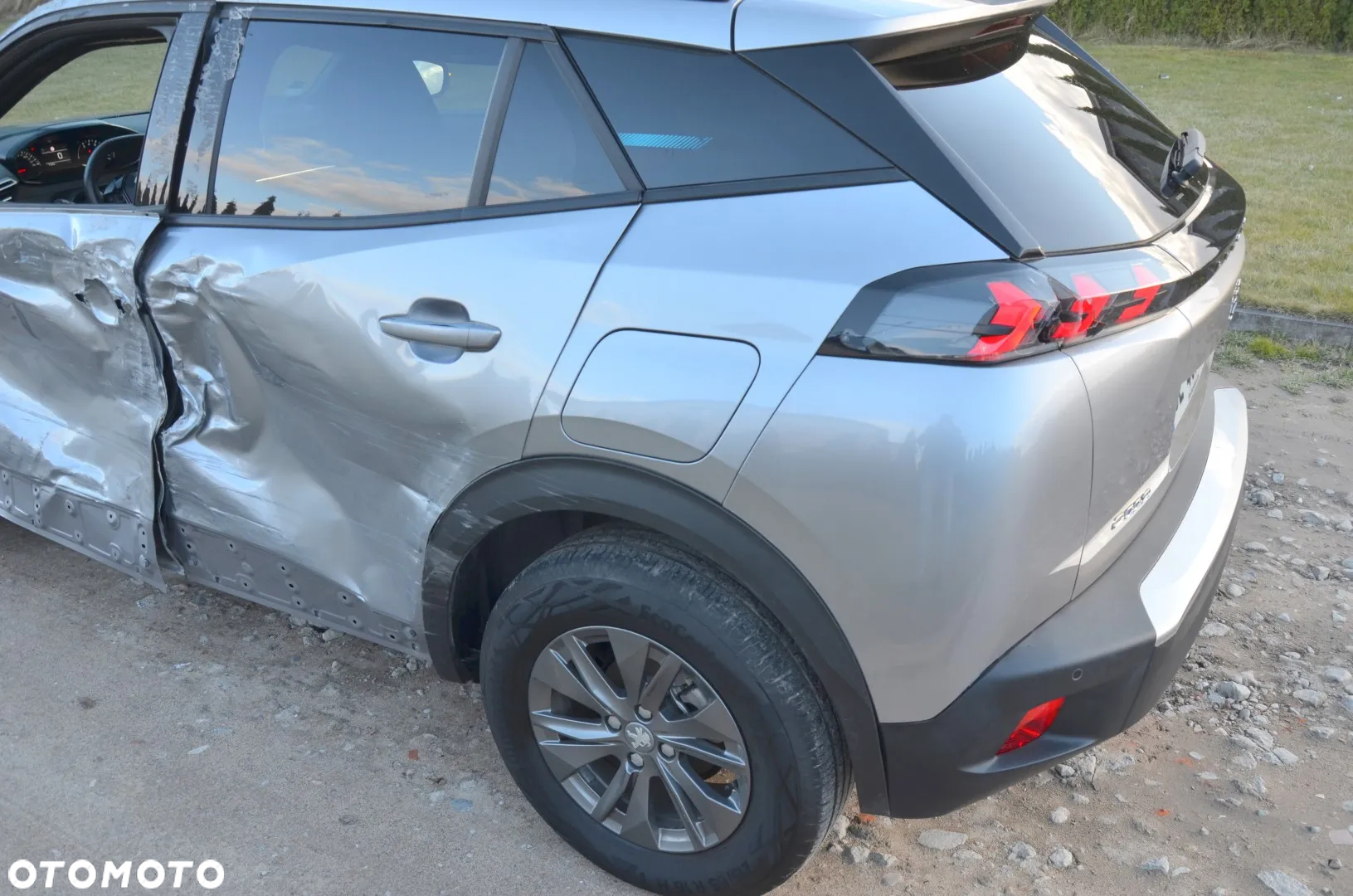 Peugeot 2008 - 11