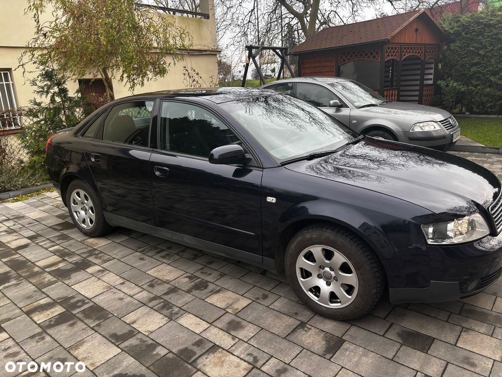 Audi A4 Limousine - 3