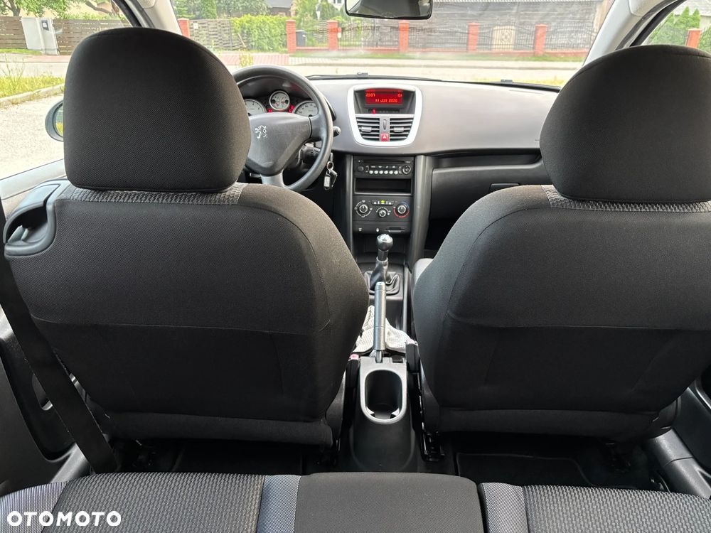Peugeot 207 75 Tendance - 11