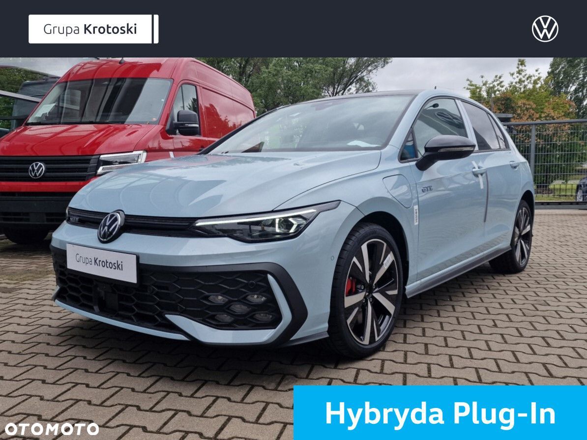 Volkswagen Golf - 1