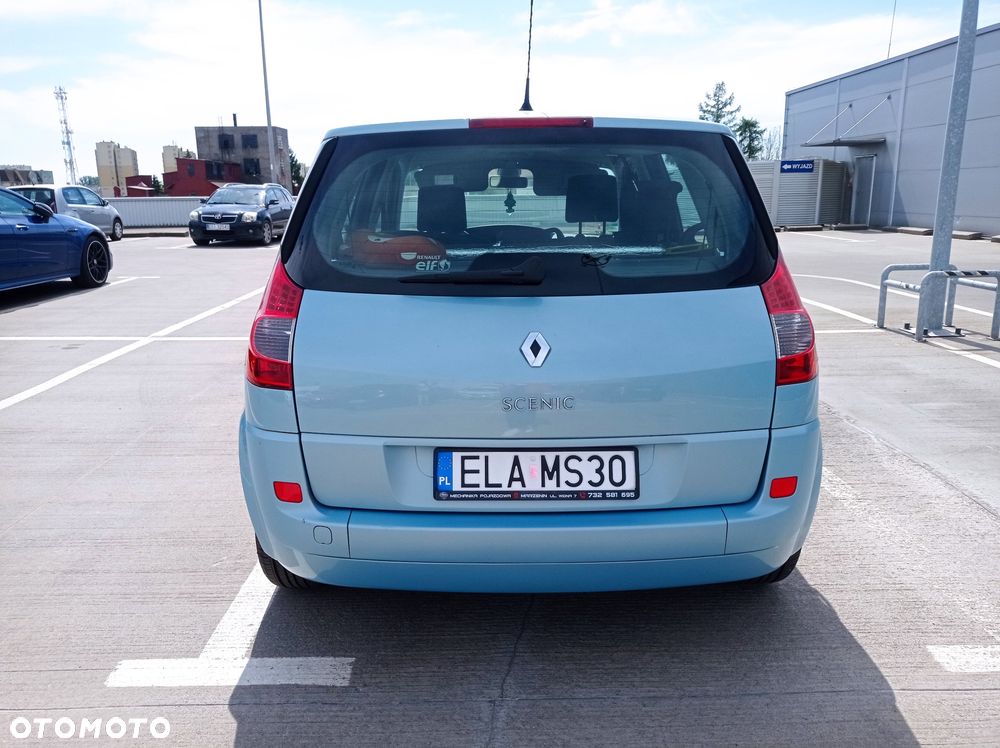 Renault Scenic 2.0 16V Privilege - 18