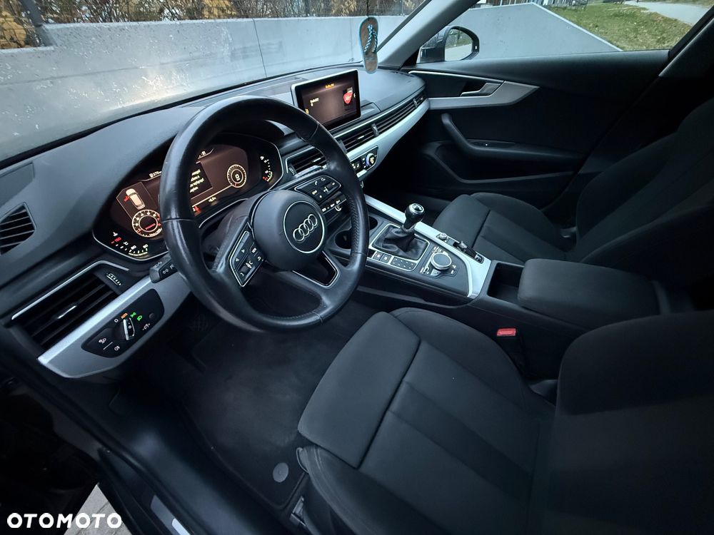 Audi A4 Avant - 16
