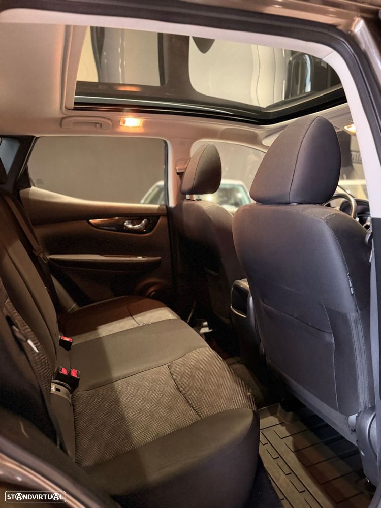 Nissan Qashqai 1.2 DIG-T 360 Xtronic - 38