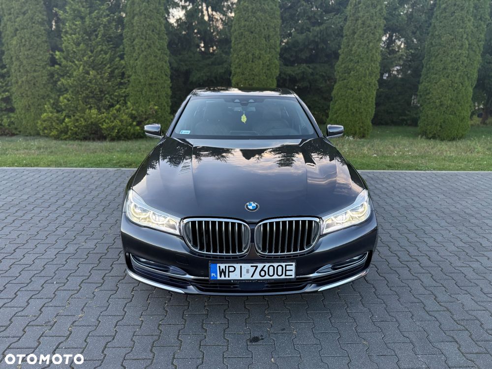 BMW Seria 7 730d xDrive - 21
