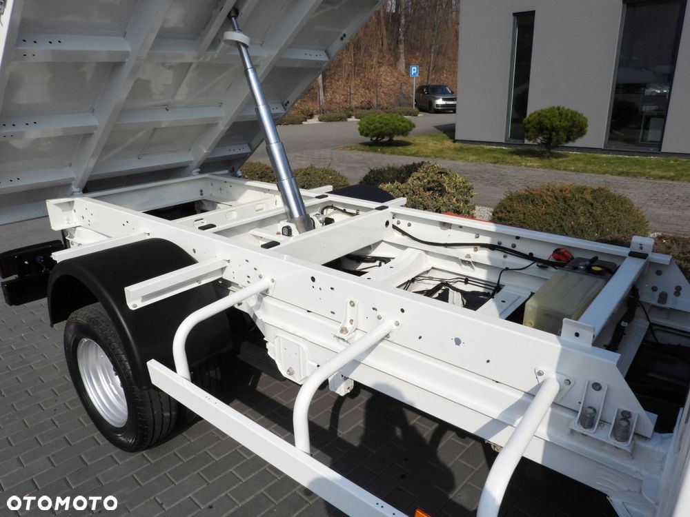 Volkswagen CRAFTER WYWROTKA TEMPOMAT BLIŹNIACZE KOŁA KLIMATYZACJA  180KM - 19