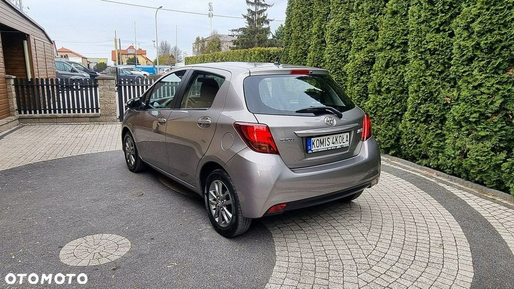Toyota Yaris - 4