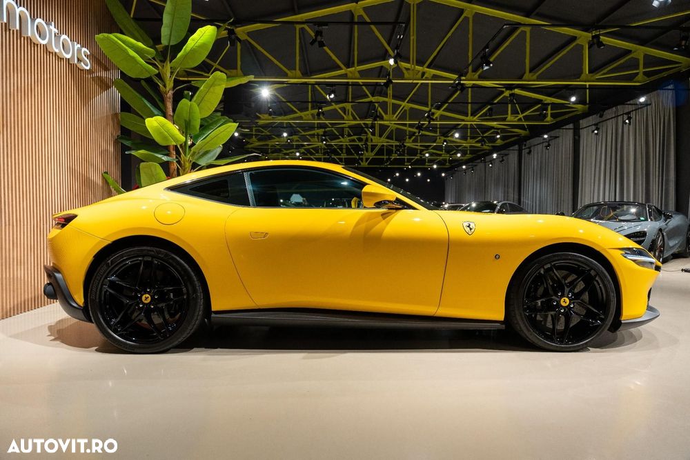 Ferrari Roma - 7