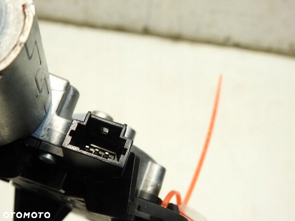 SILNICZEK WYCIERACZKI TYŁ RENAULT MEGANE IV HB 0390205014 - 4