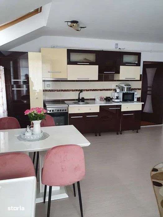 Apartament cu 2 camere, 56 mp, zona Florilor — fotografia 1