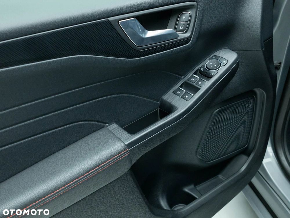 Ford Kuga 2.0 EcoBlue 4x4 ST-LINE X - 21