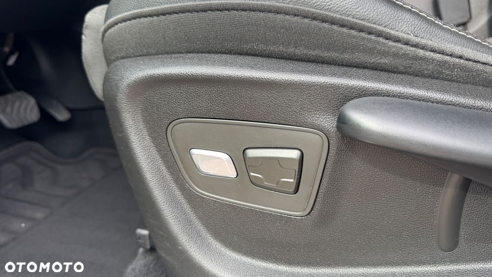 Renault Scenic ENERGY dCi 110 EDC BOSE EDITION - 27