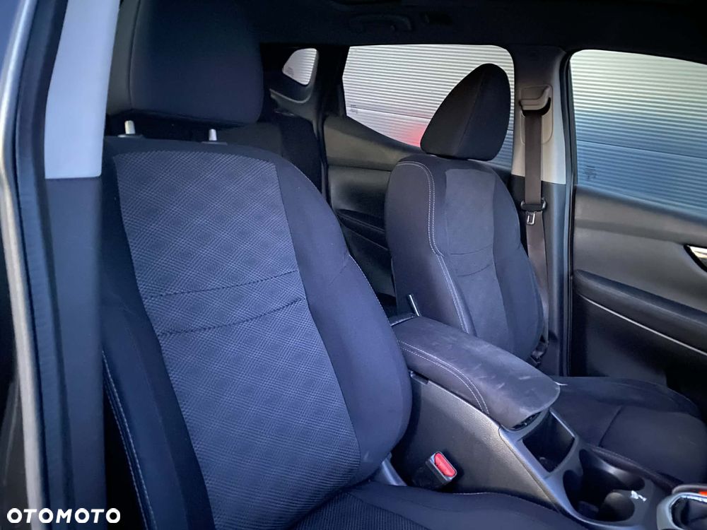 Nissan Qashqai 1.2 DIG-T N-Connecta - 11