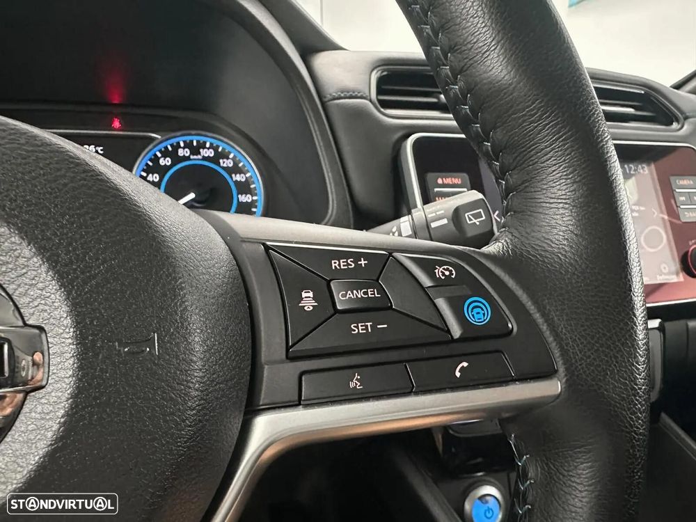 Nissan Leaf 62 kWh e+ N-Connecta - 25
