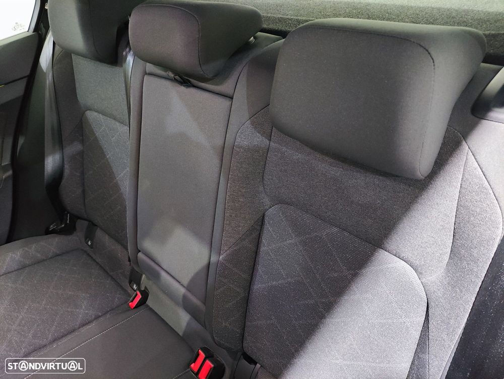 VW Golf 2.0 TDI Life - 31