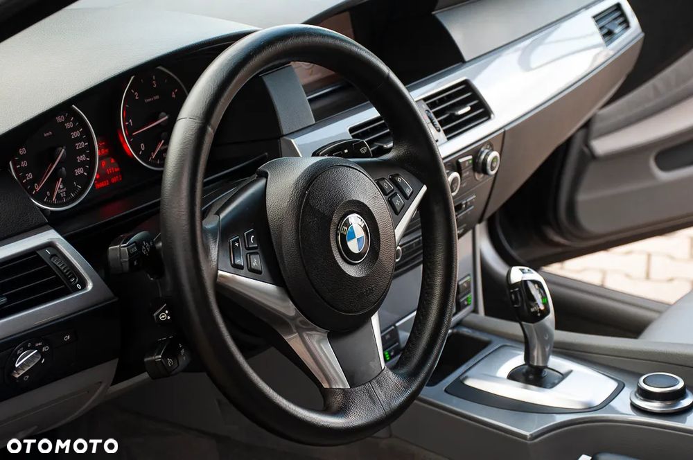 BMW Seria 5 530d - 35