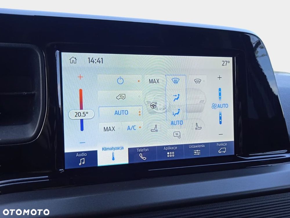 Ford Transit Courier - 21