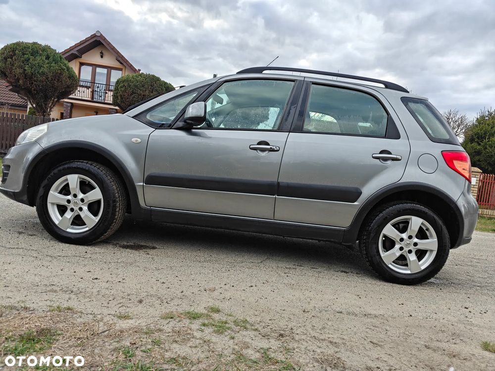 Suzuki SX4 1.6 Comfort Plus 4WD - 20