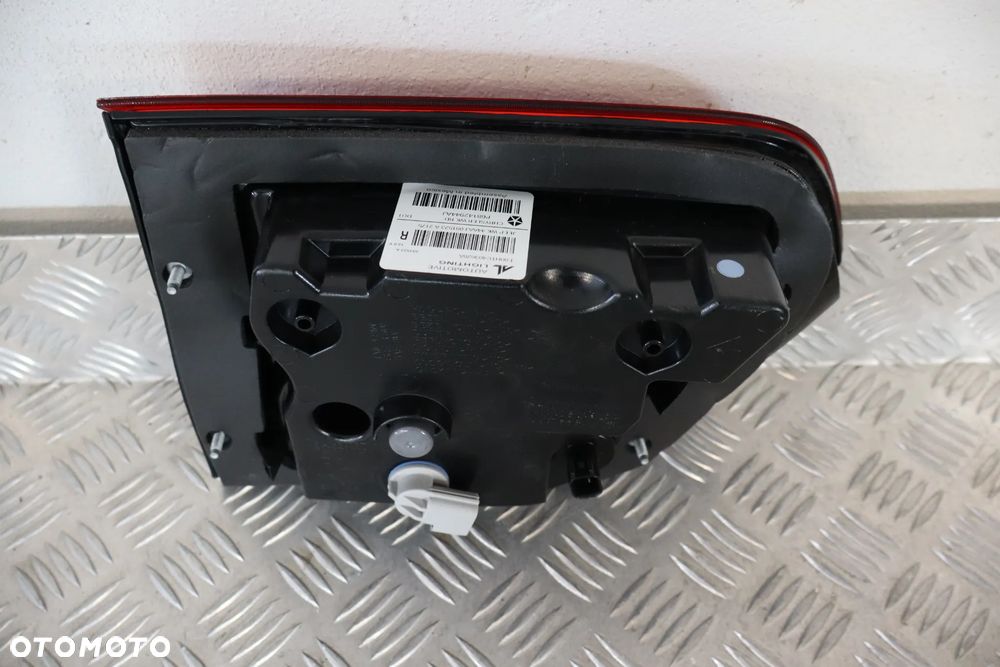 LAMPA TYLNA TYŁ PRAWA W KLAPE JEEP GRAND CHEROKEE IV 4 WK2 LIFT P68142944AJ 2017 - 6