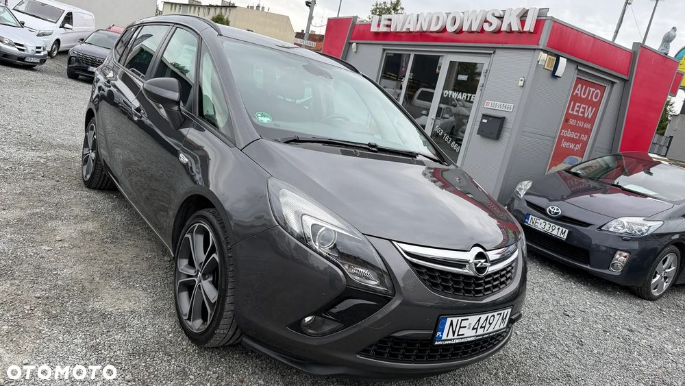 Opel Zafira - 1