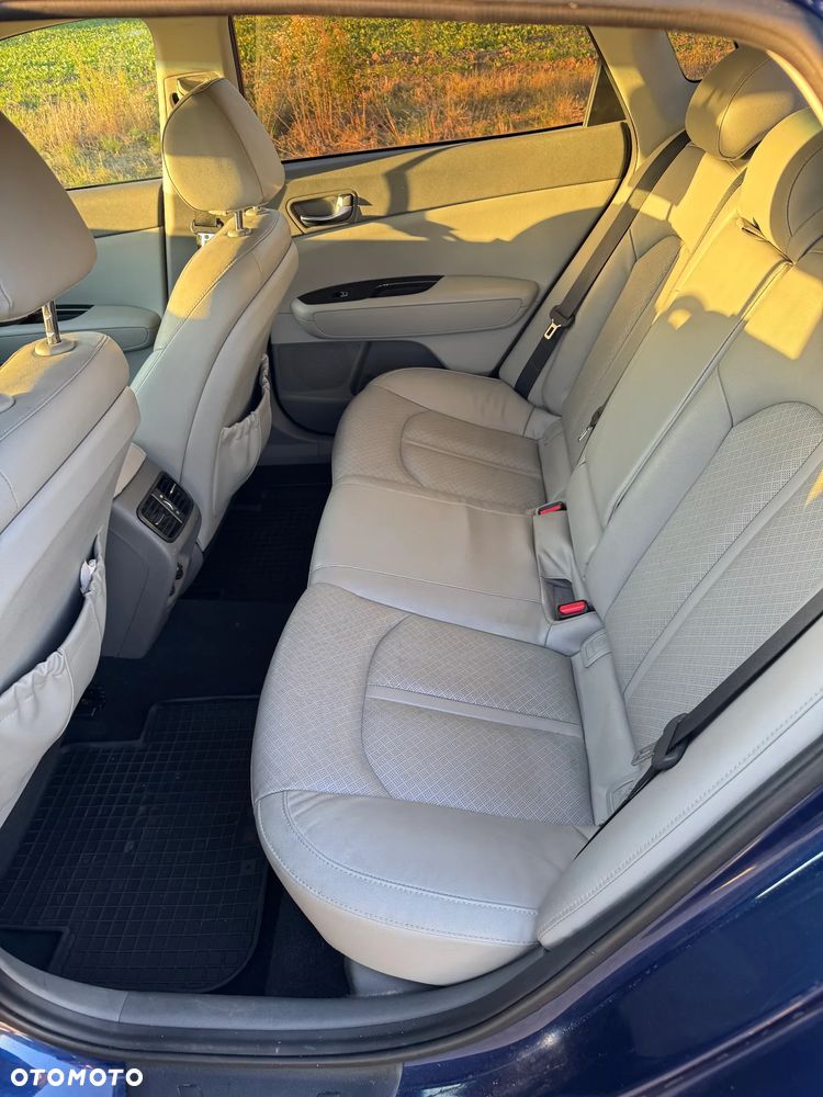 Kia Optima - 5
