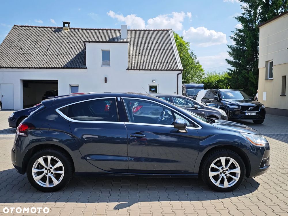 Citroën DS4 e-HDi 110 SoChic - 5