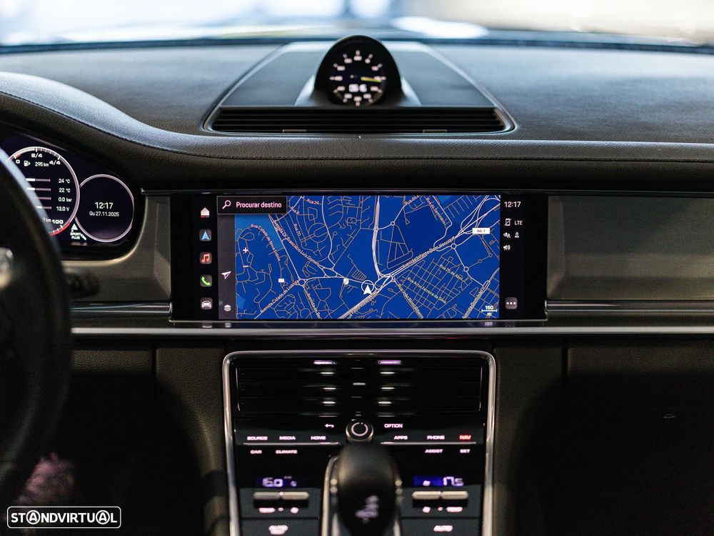 Porsche Panamera Sport Turismo 4 E-Hybrid Platinum Edition - 48