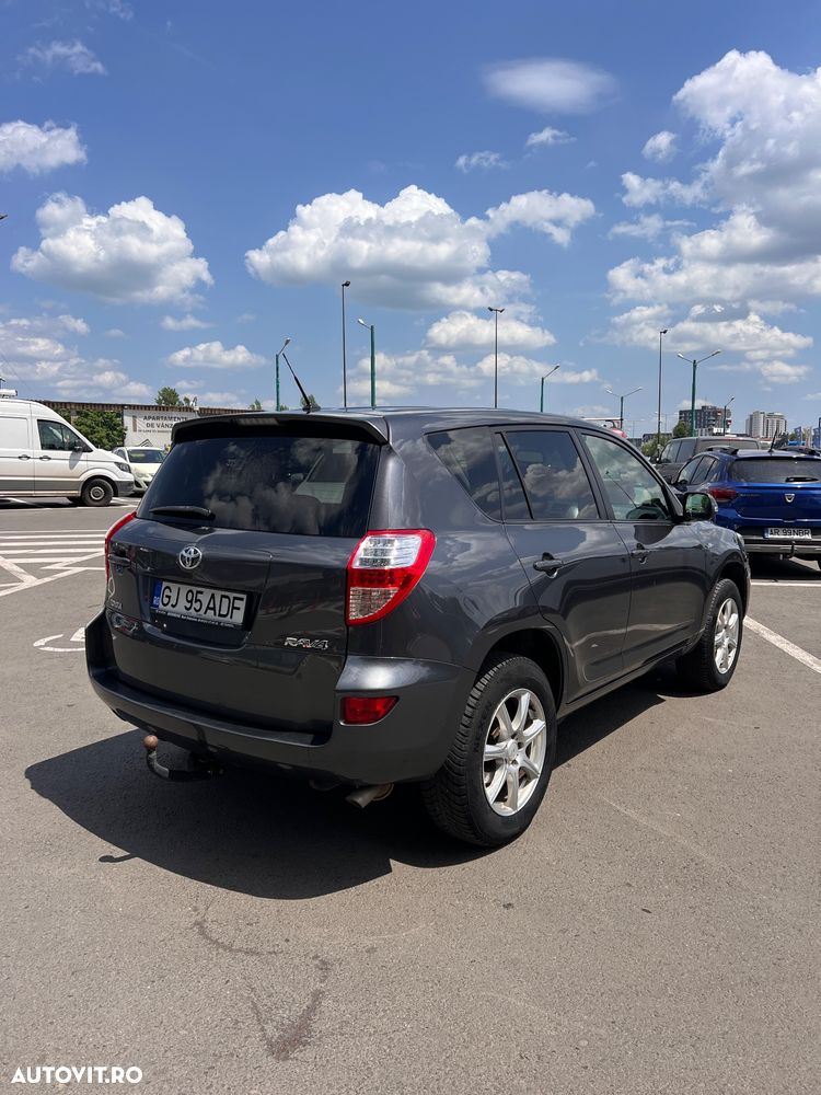 Toyota RAV4 2.2 D-4D 4x4 Executive - 5