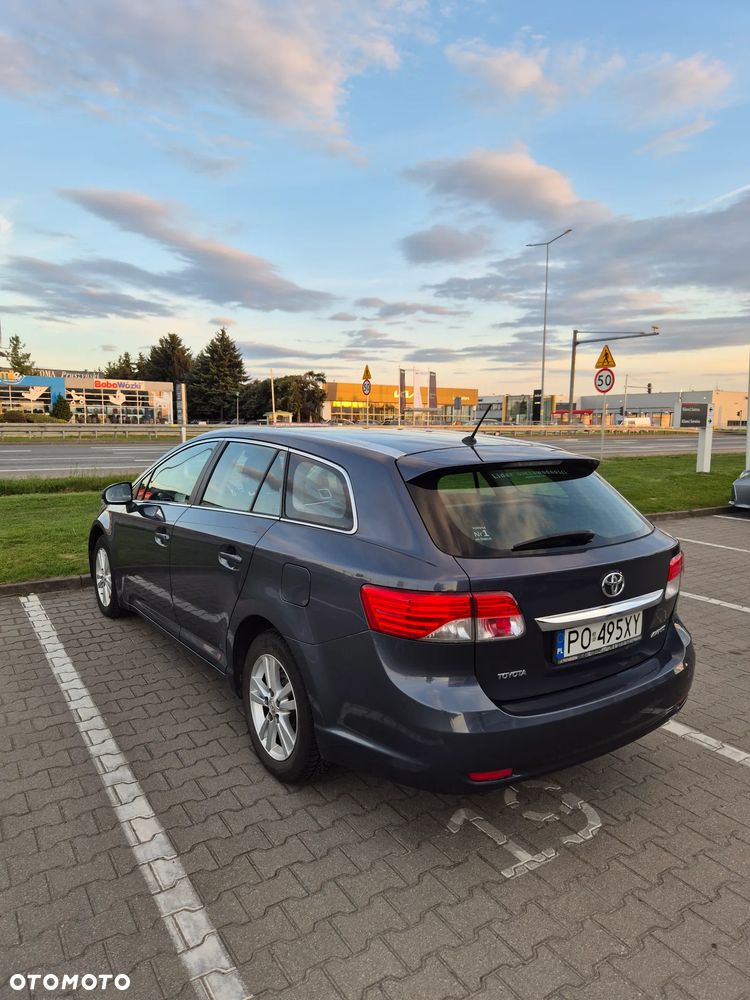 Toyota Avensis 2.0 D-4D Active - 5
