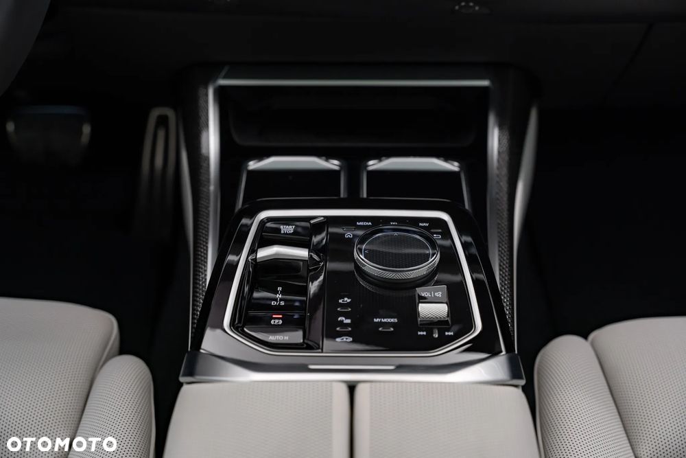 BMW Seria 7 740d xDrive mHEV M Sport sport - 32