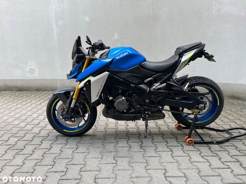 Suzuki GSX 1000 - 1