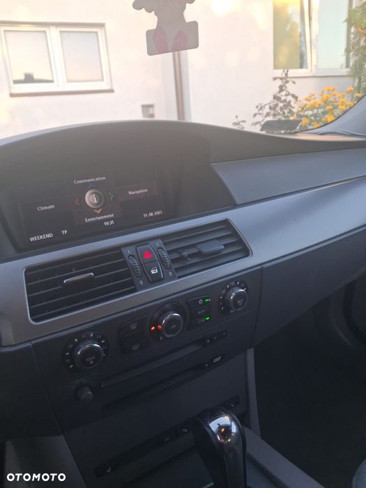 BMW Seria 5 520d - 6