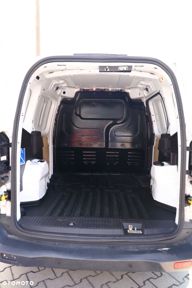 Ford Transit Courier - 5