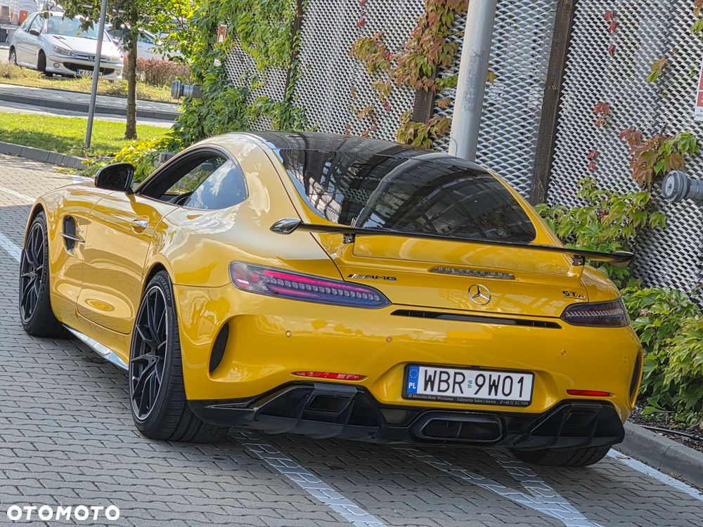 Mercedes-Benz AMG GT R - 8