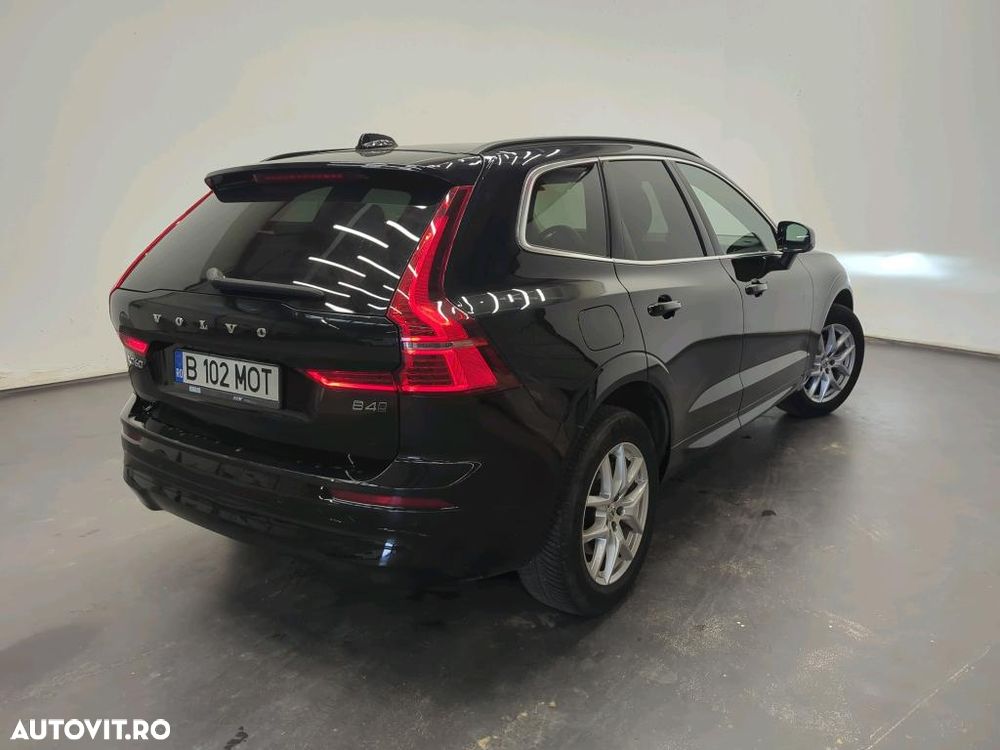 Volvo XC 60 B4 MHEV AT AWD Core - 2